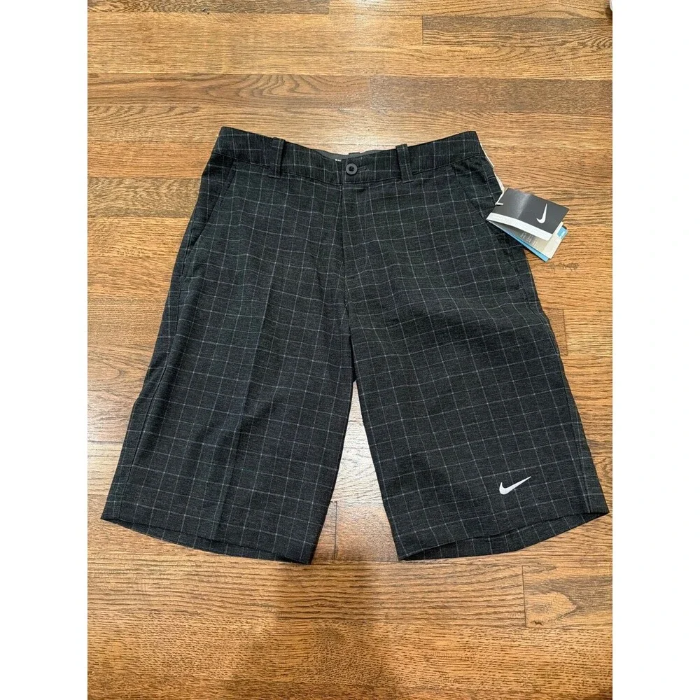 NWT NIKE BOYS GOLF SHORTS PLAID GRAY SIZE M Medium Dri-Fit